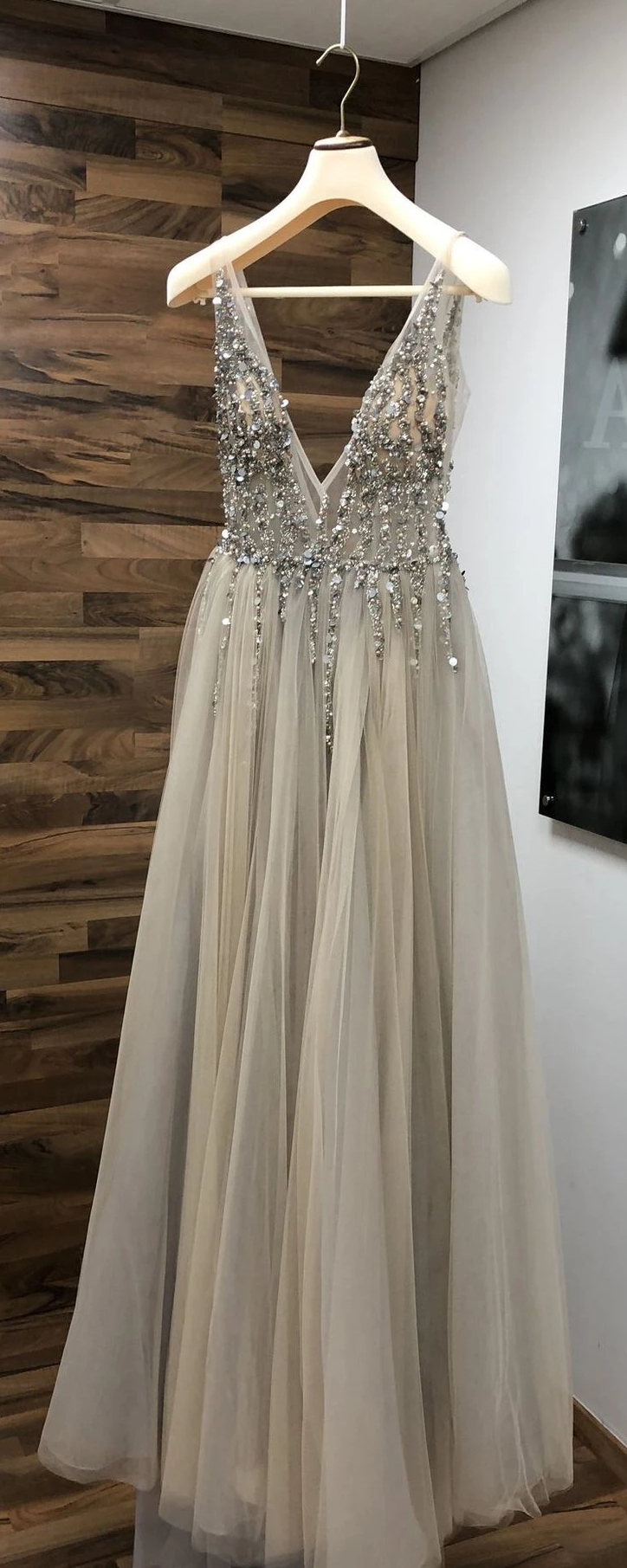 Crystal Beaded Ball Gown Affordable Luxury Glitter Wedding Dress Aiso –  AiSO BRiDAL