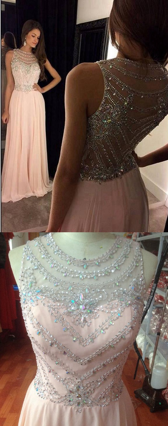 What Dresses to Wear to Winter Formal | Windsor